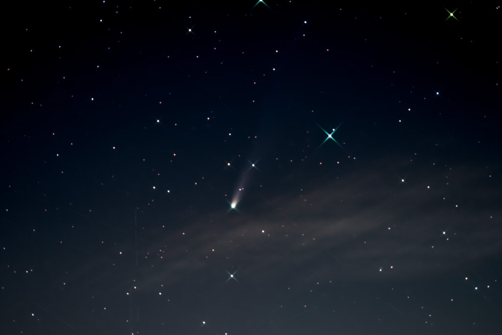 クロスフィルターを使って撮ったレモン彗星