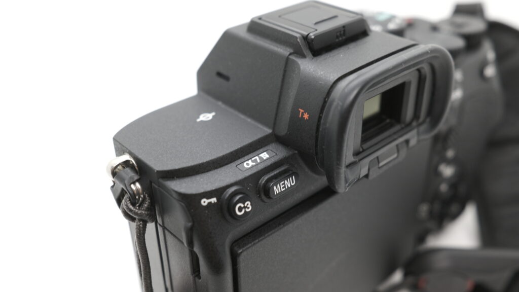 α7IVの銘板