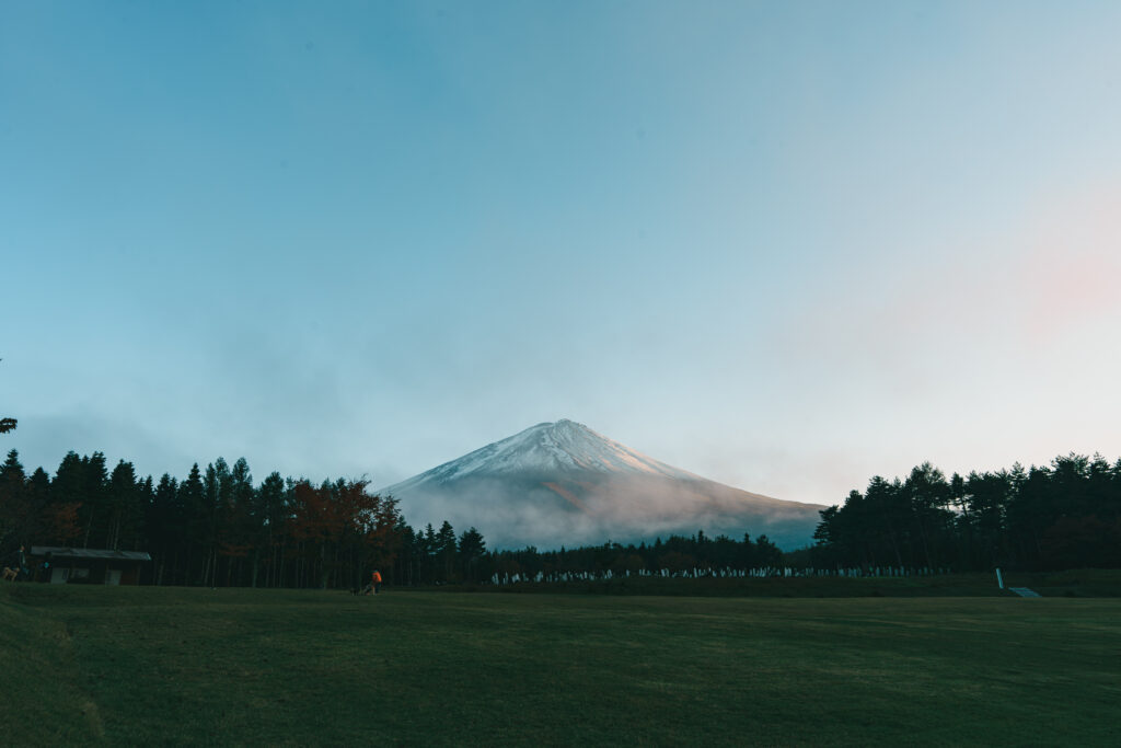 全国育樹祭記念広場から見える富士山