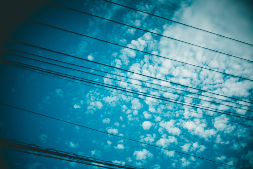 オールドレンズで開放で撮った青空